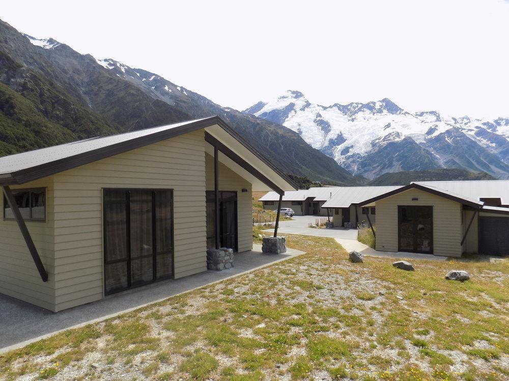 Aoraki Court Motel Aoraki / Mount Cook Екстериор снимка